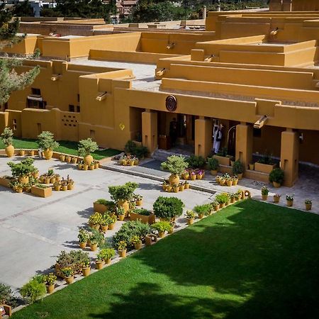 Quetta Serena Hotel Buitenkant foto