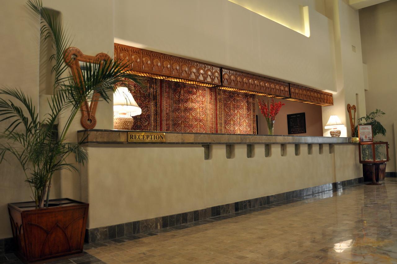 Quetta Serena Hotel Buitenkant foto