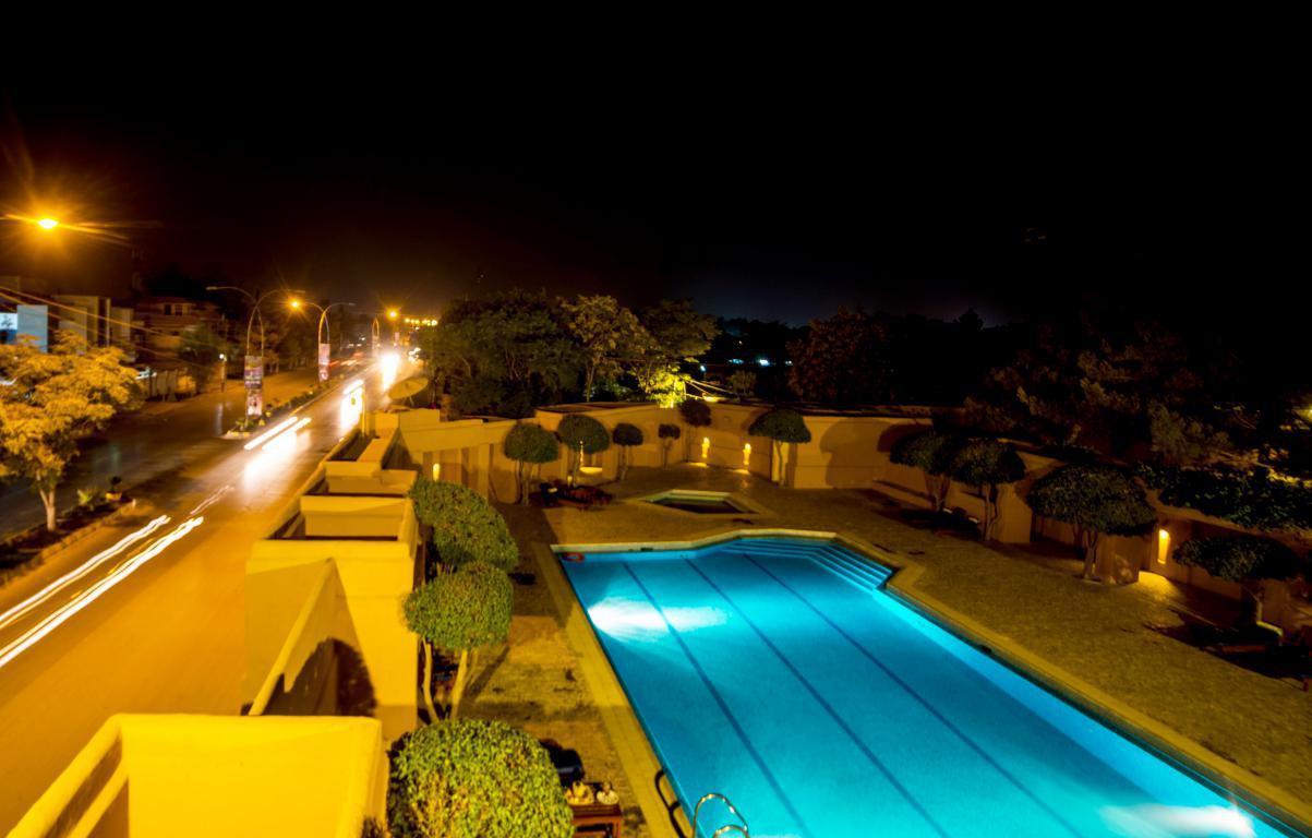 Quetta Serena Hotel Buitenkant foto