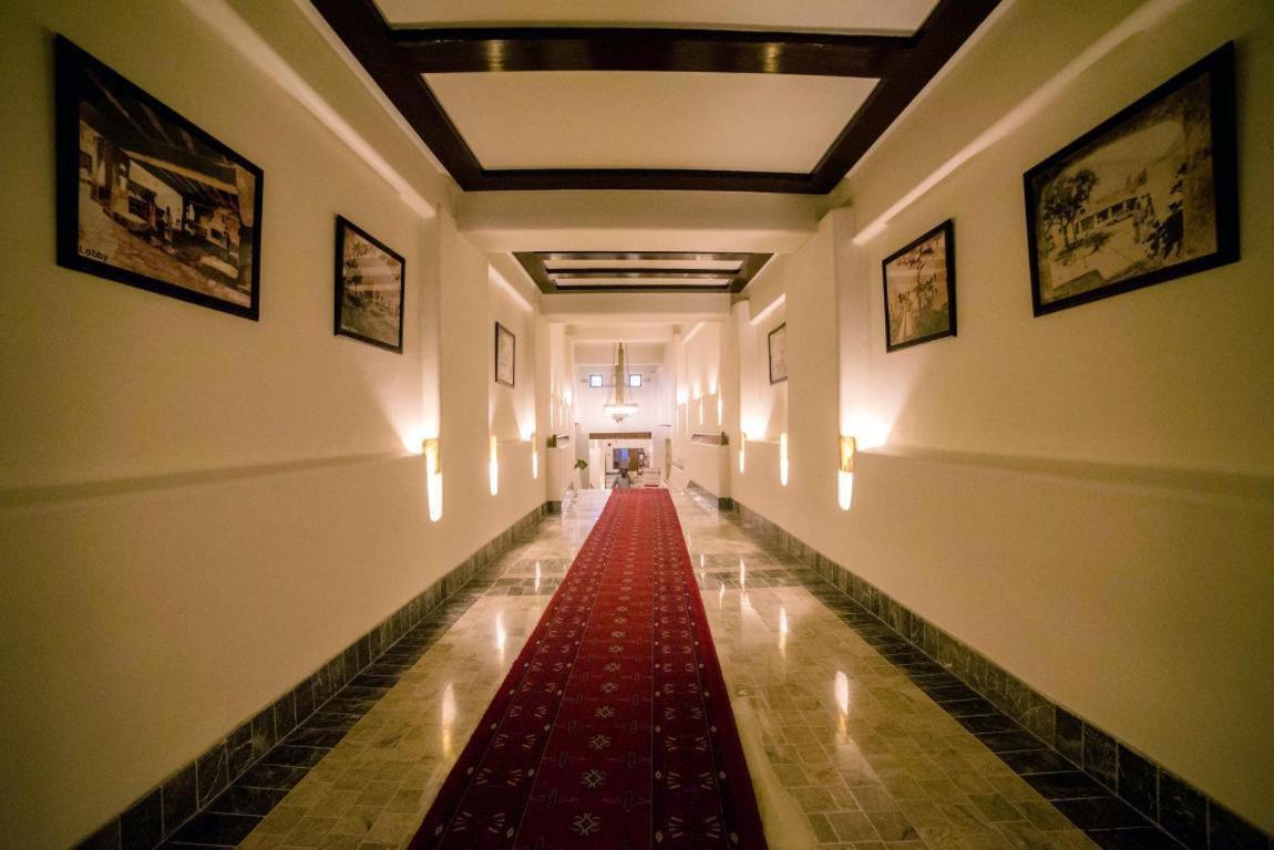 Quetta Serena Hotel Buitenkant foto